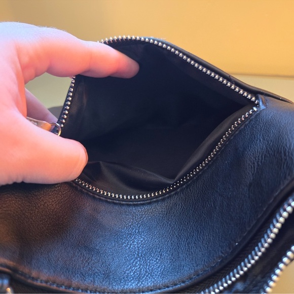 🪷 NWT TAHARI Kirsten Black Crossbody Bag - Picture 6 of 6